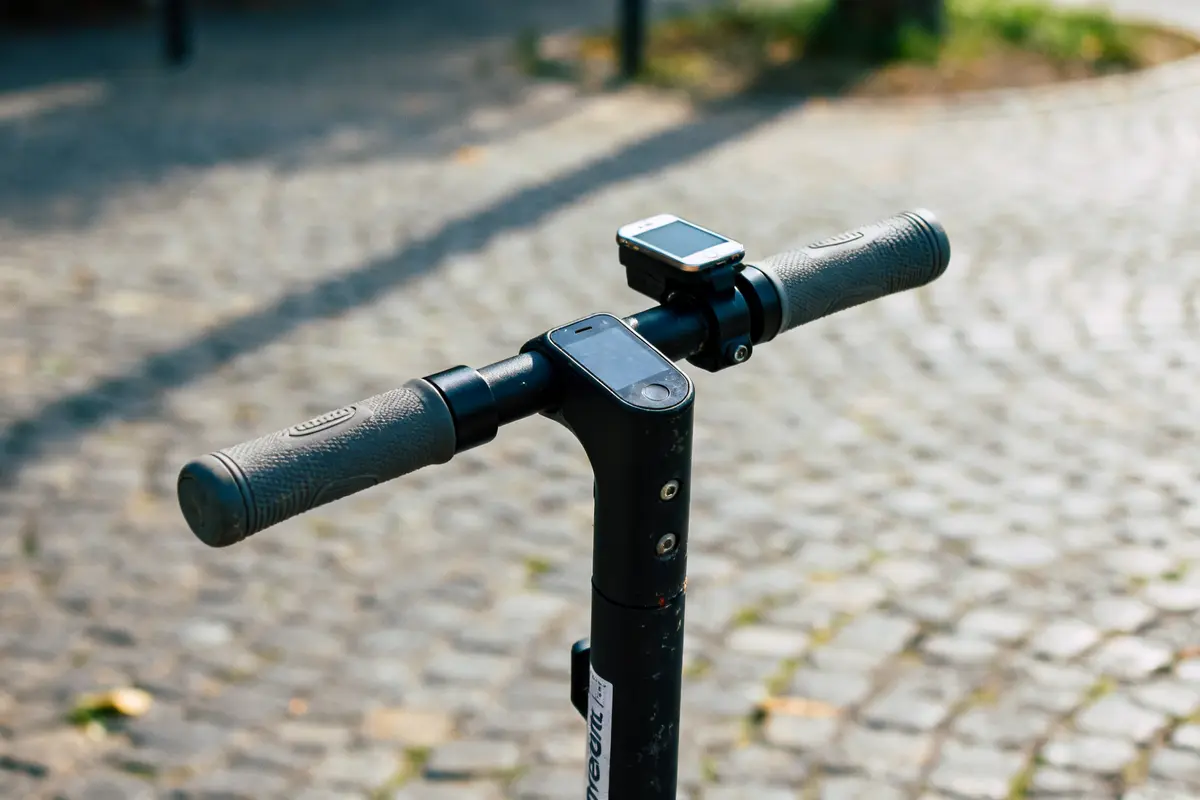 Poignée de trottinette : Comment changer et choisir la meilleure ?