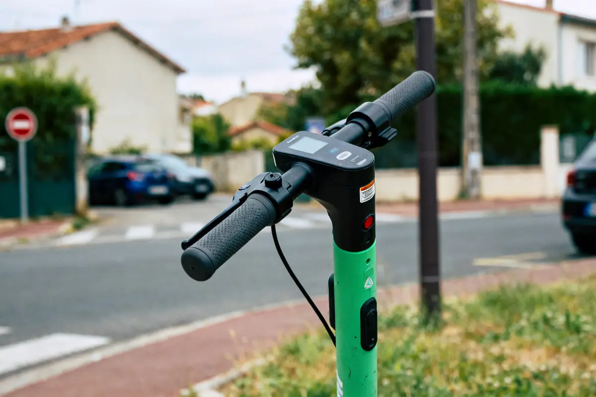 Trottinette électrique à proximité : magasins, prix et réparations