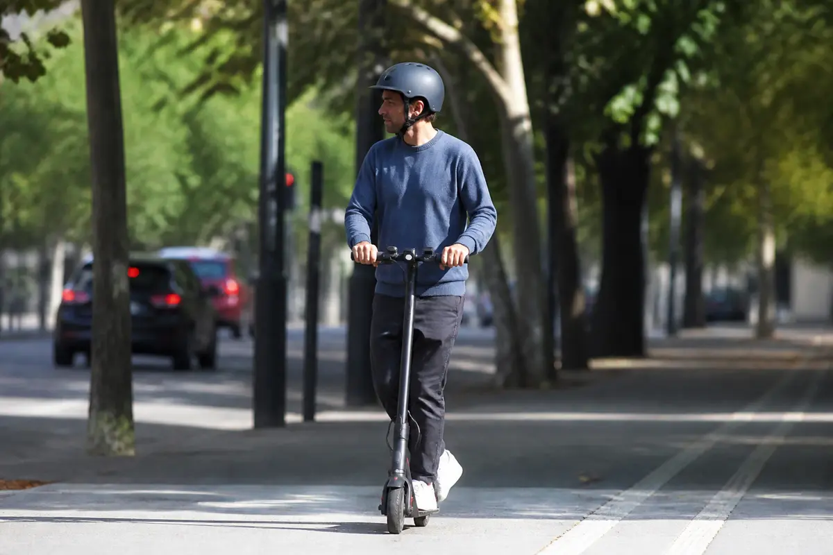 Casque obligatoire en trottinette : Quelles règles à connaître ?